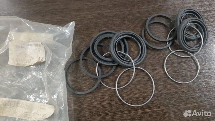 Ремкомплект тормозного суппорта передний Toyota