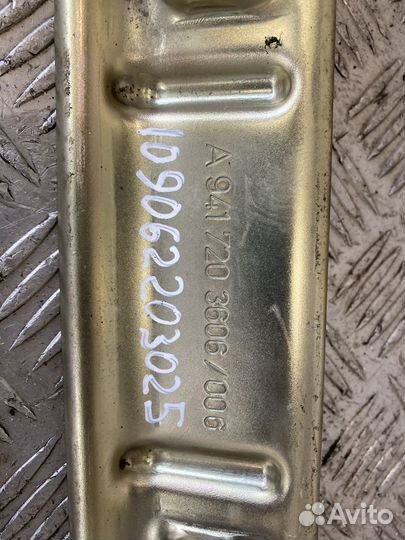 Усилитель правый Mercedes-Benz A9417203606