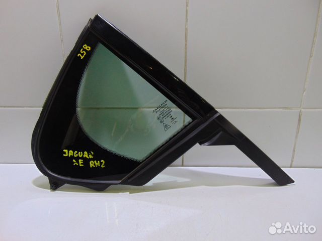 Стекло двери (форточка) заднее правое Jaguar Xe