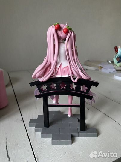 Фигурка Сакура Мику AMP