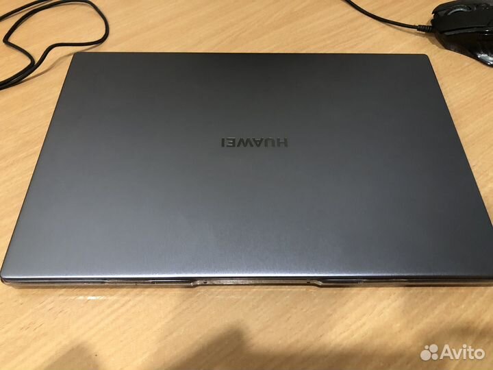 Huawei matebook i5 d14