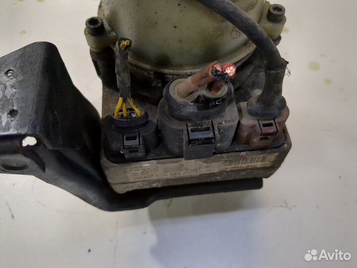 Насос усилителя руля Volkswagen Fox, 2004