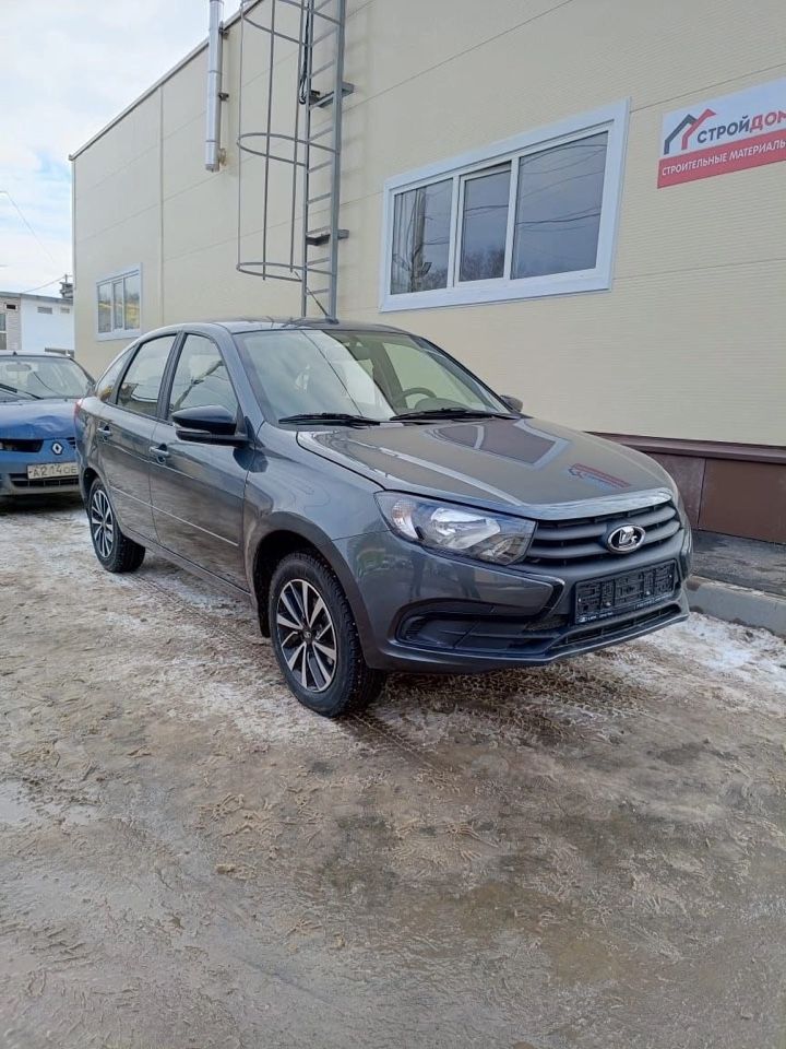 ВАЗ (LADA) Granta: фото владельца