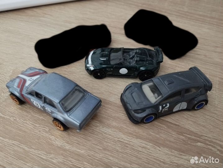 Модели автомобилей 1:64 (hot wheels, Welly)
