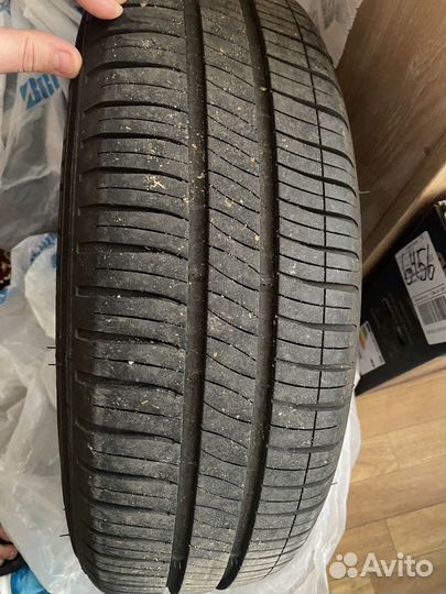 Комплект колес 185/65 r15 (michelin +skad)