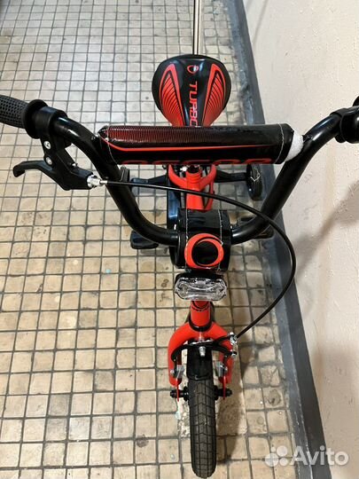 Детский велосипед с ручкой новый