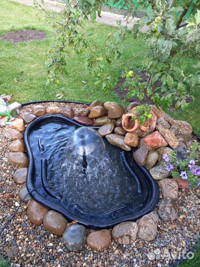 Декоративный фонтан садовый