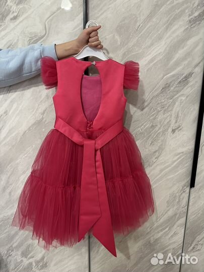 Нарядное платье для девочки