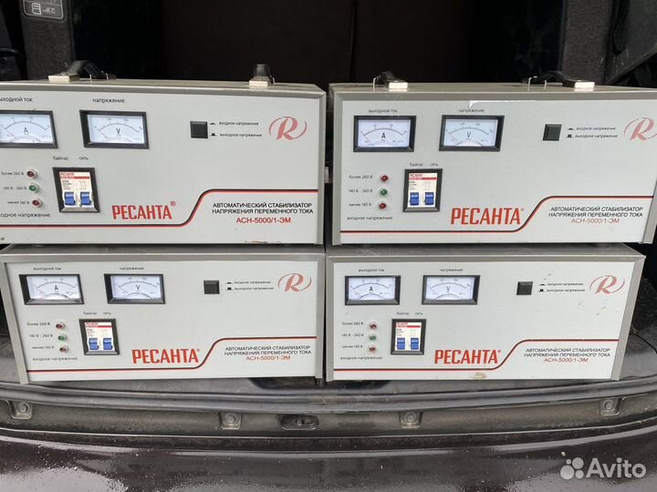 Стабилизатор напряжения Ресанта асн-5000/1-эм