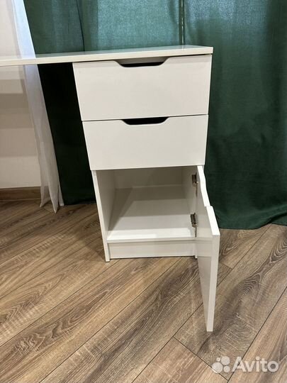 Стол письменный