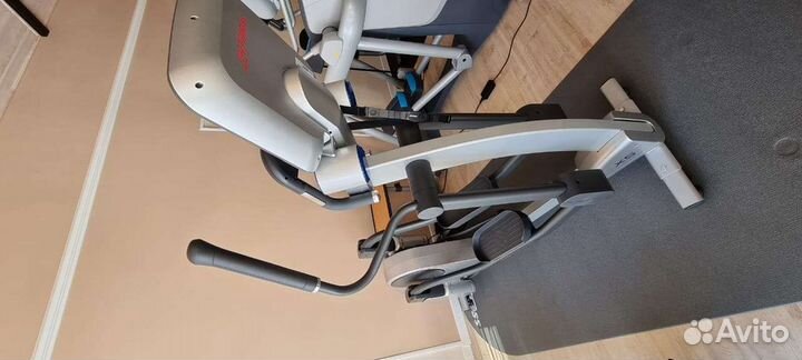 Эллиптический тренажёр Lifefitness X5