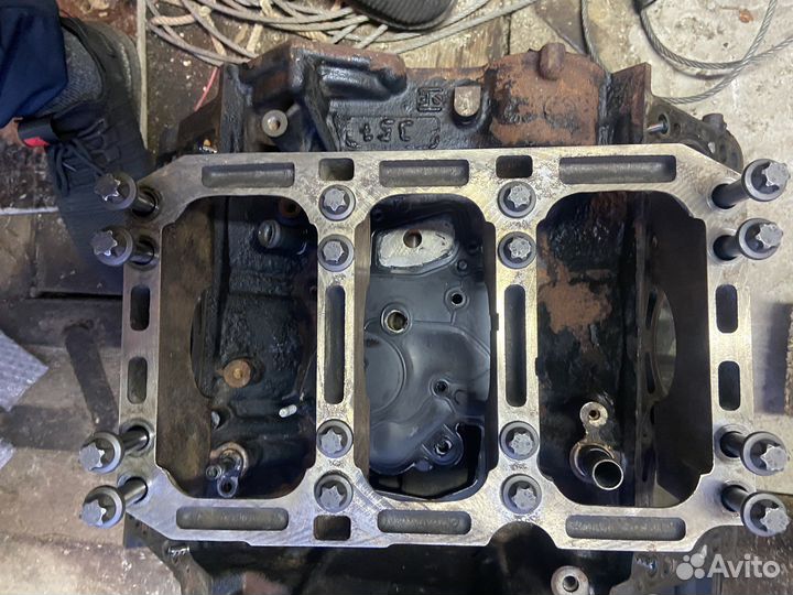 Блок цилиндров volkswagen 3.0 BKS