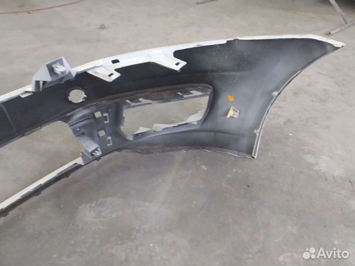 Передний бампер с поло