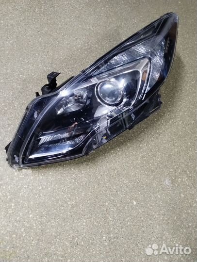 Zafira C ксенон фара