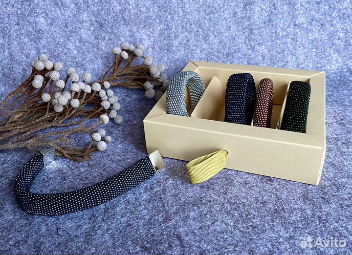 Жгуты-колье, браслеты из бисера