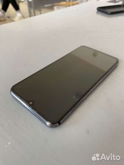 Xiaomi Mi 9 SE, 6/64 ГБ
