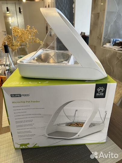 Кормушка для домашних животных с чипом. SureFeed