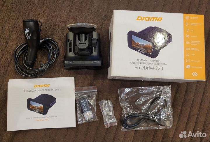 Видеорегистратор Digma Freedrive 720