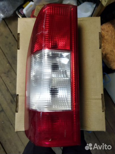 Фонарь задний