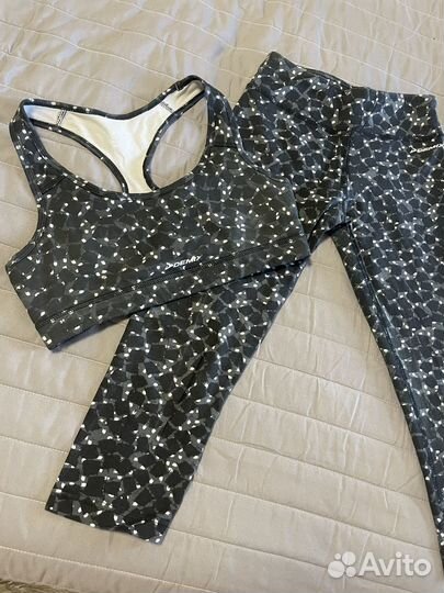 Костюм для фитнеса женский