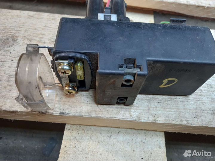 Реле вентилятора Golf 3 passat b3 b4