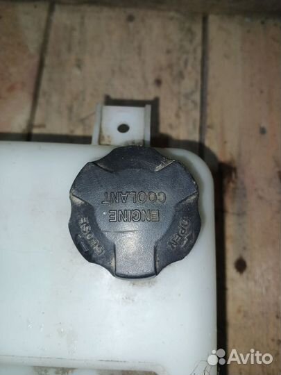 Расширительный бачок Hyundai IX35