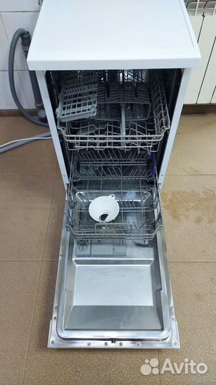 Посудомоечная машина Hansa ZWM 475 WH