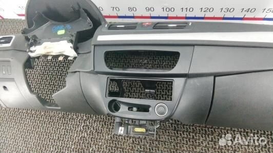 Панель приборов (торпедо) renault megane 3 (9BR03I