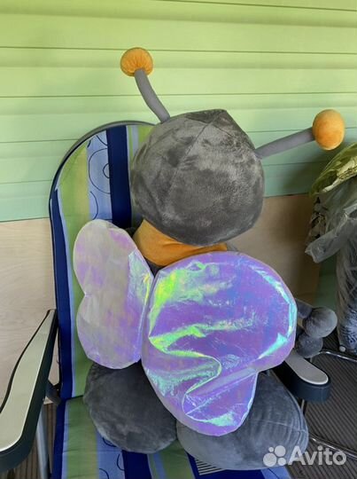 Большая мягкая игрушка пчела