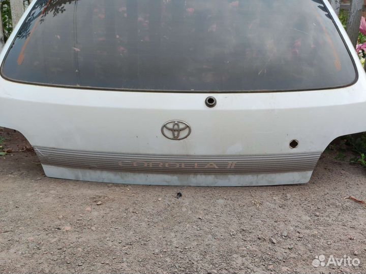 Крышка багажника toyota corolla II nl50