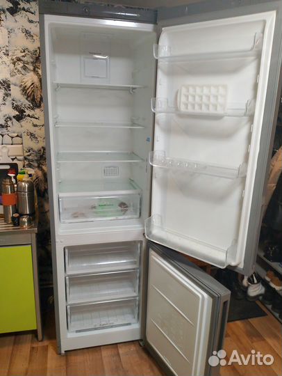 Холодильник на запчасти