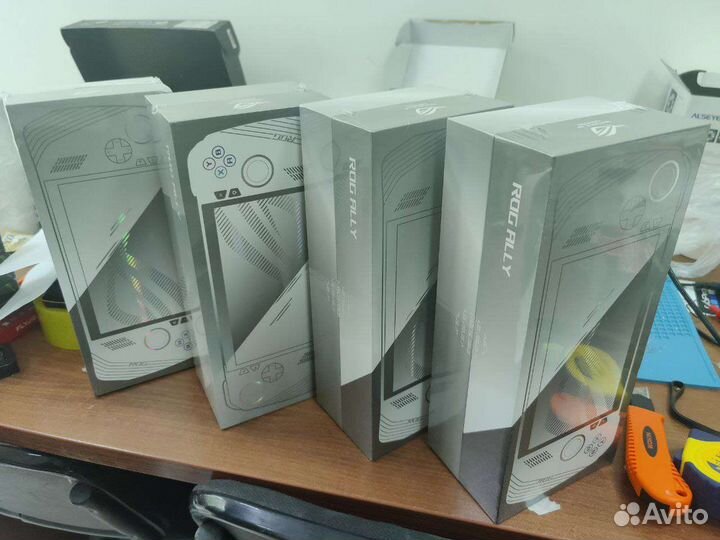 Портативная игровая приставка Asus rog ally