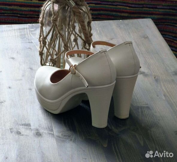 Туфли женские 39 размер