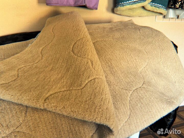 Одеяло из овечьей шерсти