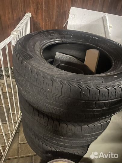 Kumho Road Venture APT KL51 265/65 R17