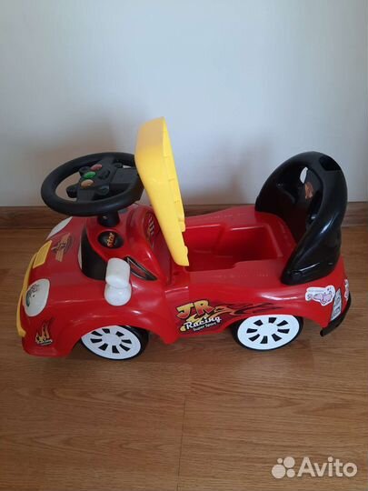 Машинка-каталка