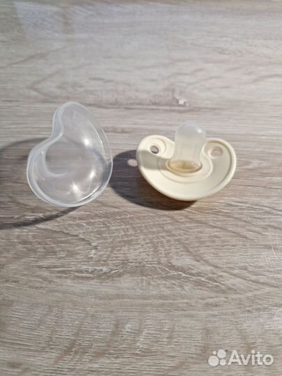 Соска-пустышка силиконовая pigeon 3-6 месяцев