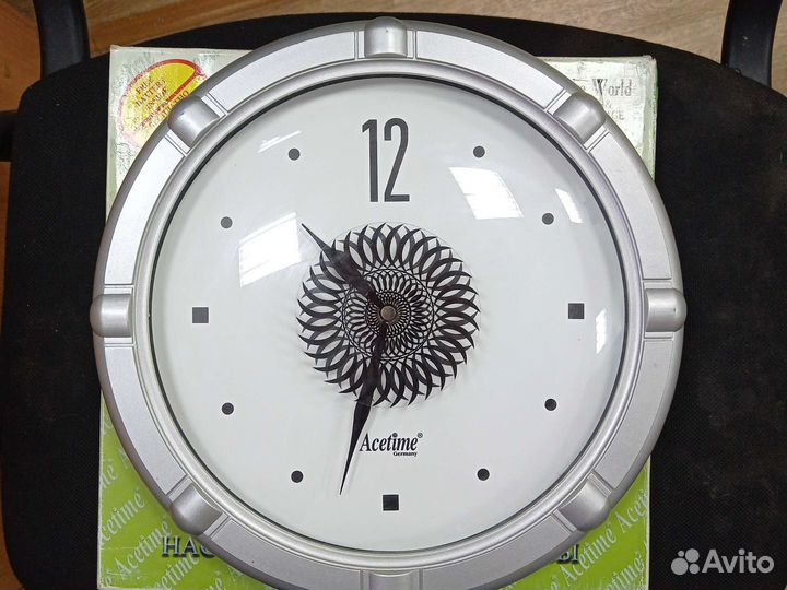 Часы настенные
