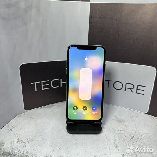iPhone X, 256 ГБ