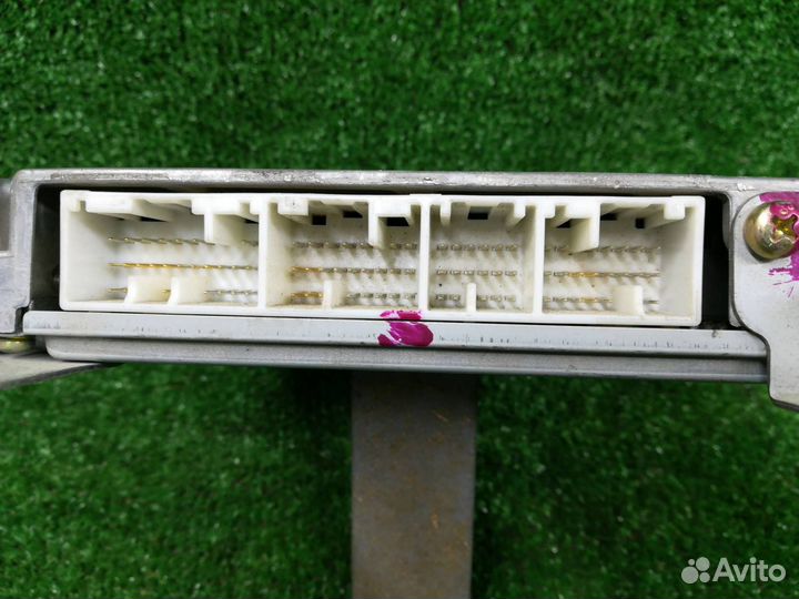 Блок управления двигателем Mazda 323 BJ ZL2818881B