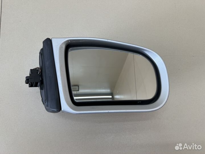 Зеркало заднего вида Mercedes W210