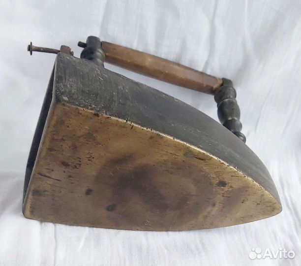 Утюг старинный