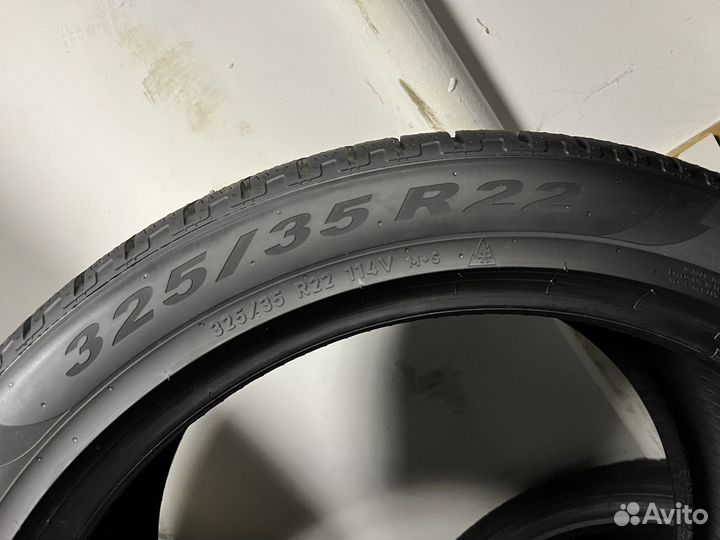 Pirelli Scorpion Winter RFT 285/40 R22 110W