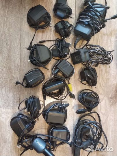 Зарядное устройство для телефонов, игрушек, видео