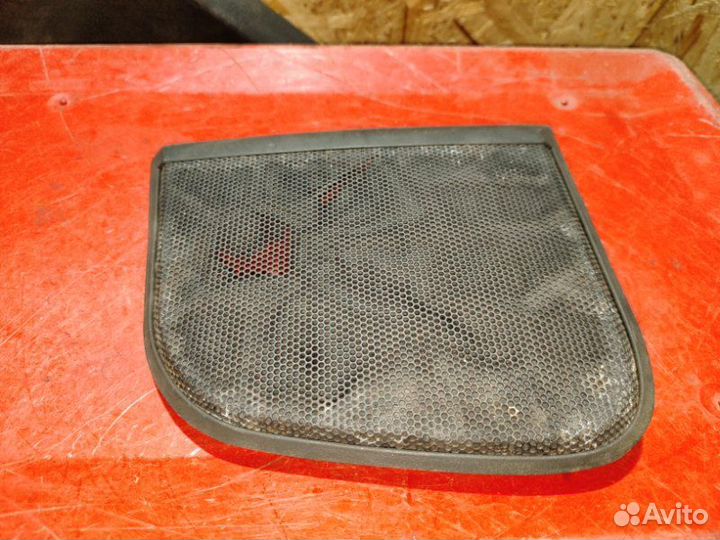 Крышка динамика задняя правая Opel Vectra A седан