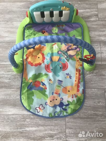 Fisher price развивающий коврик с пианино