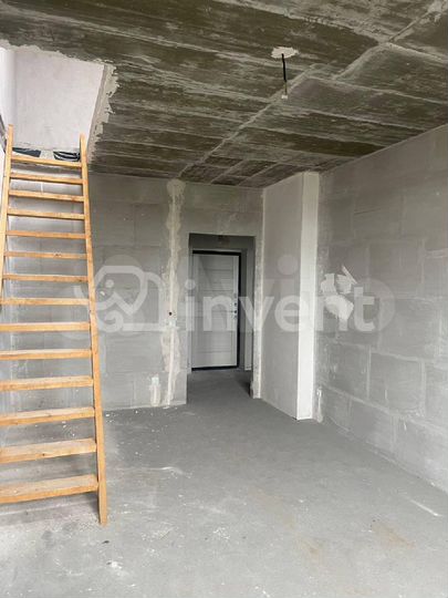 3-к. квартира, 82 м², 9/10 эт.