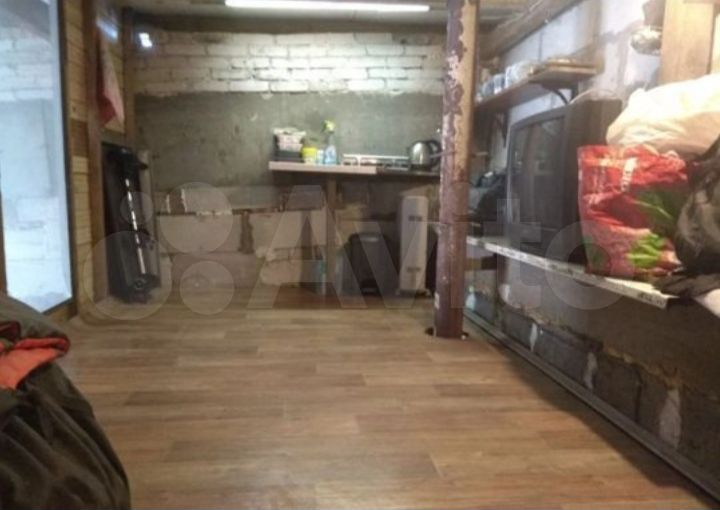 Гараж, > 30 м²