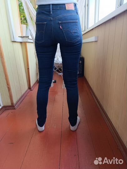 Джинсы женские levis 44-46