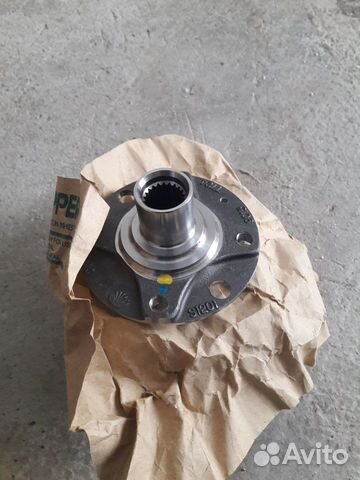 Продам ступицу переднего колеса на Нексию